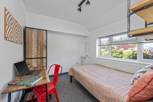 Photo 17- click for photo gallery